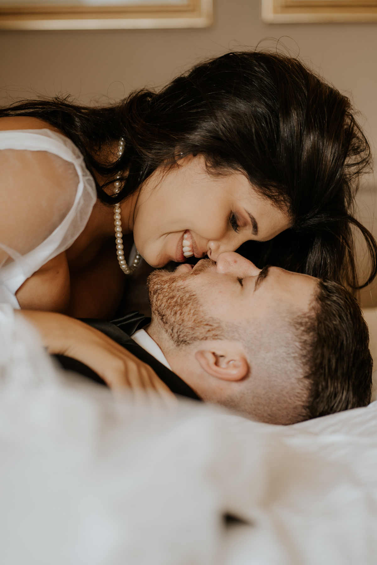 ensaio fotográfico, ensaio de casal, pré-wedding, ensaio de fotos, ensaio de foto, prewedding, ensaio pré-casamento, ensaio fotográfico pré-casamento, ensaio de casal diferente, ensaio casal interno, casamento, wedding, noivos, fotos de noivos