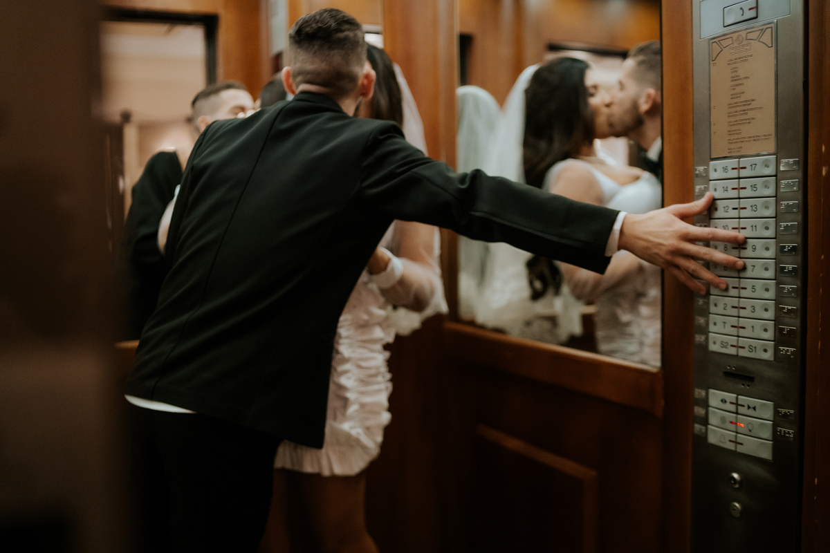 ensaio fotográfico, ensaio de casal, pré-wedding, ensaio de fotos, ensaio de foto, prewedding, ensaio pré-casamento, ensaio fotográfico pré-casamento, ensaio de casal diferente, ensaio casal interno, casamento, wedding, noivos, fotos de noivos