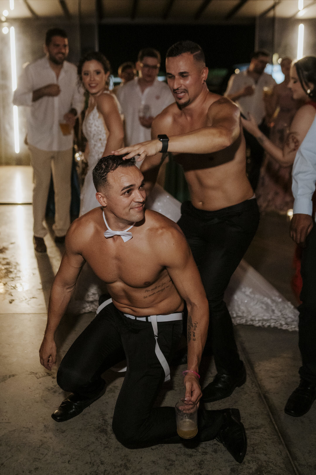 casamento, wedding, pré-wedding, casamento externo, casamento ao ar livre, casamento no campo, cerimônia de casamento, fotografia de casamento, fotografia de casal, fotógrafo de casamento, araucária village, festa de casamento, pet no casamento