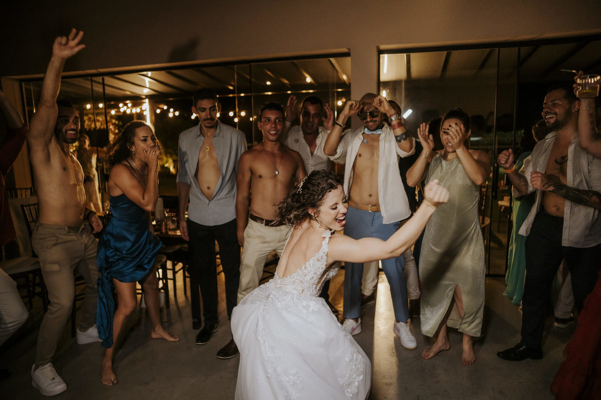 casamento, wedding, pré-wedding, casamento externo, casamento ao ar livre, casamento no campo, cerimônia de casamento, fotografia de casamento, fotografia de casal, fotógrafo de casamento, araucária village, festa de casamento, pet no casamento