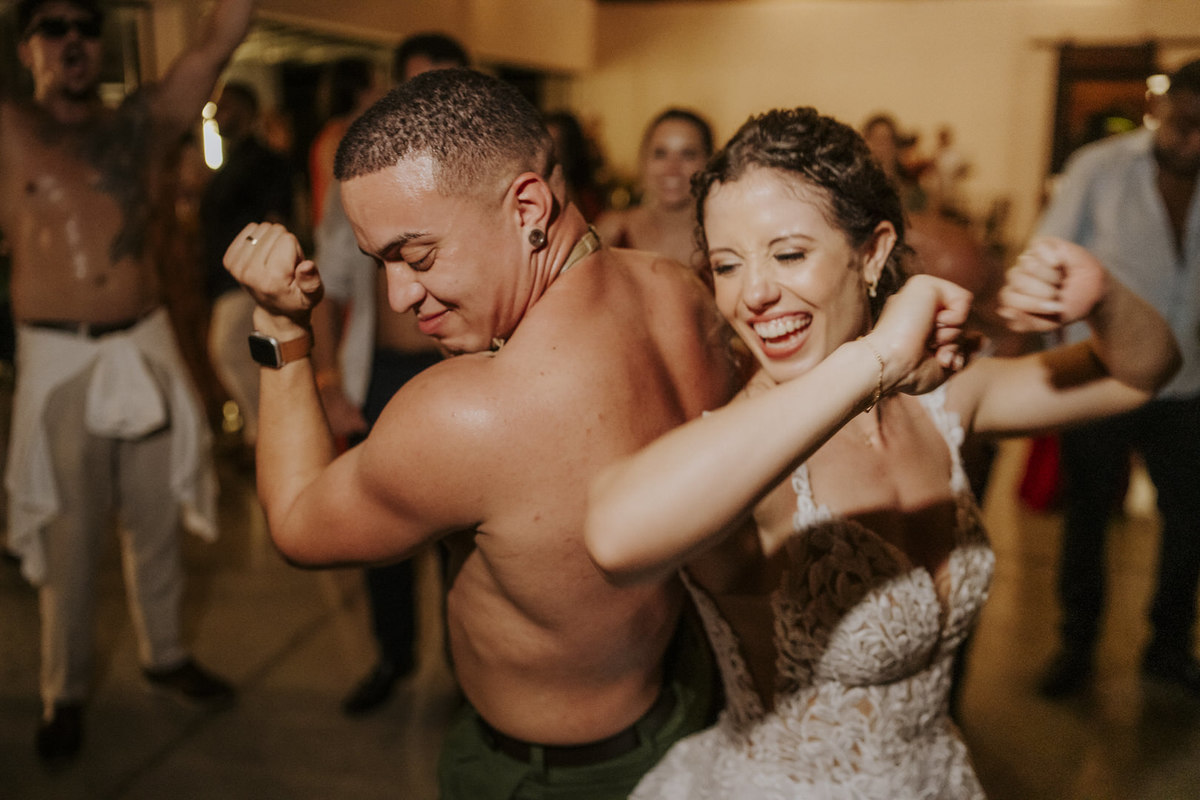 casamento, wedding, pré-wedding, casamento externo, casamento ao ar livre, casamento no campo, cerimônia de casamento, fotografia de casamento, fotografia de casal, fotógrafo de casamento, araucária village, festa de casamento, pet no casamento