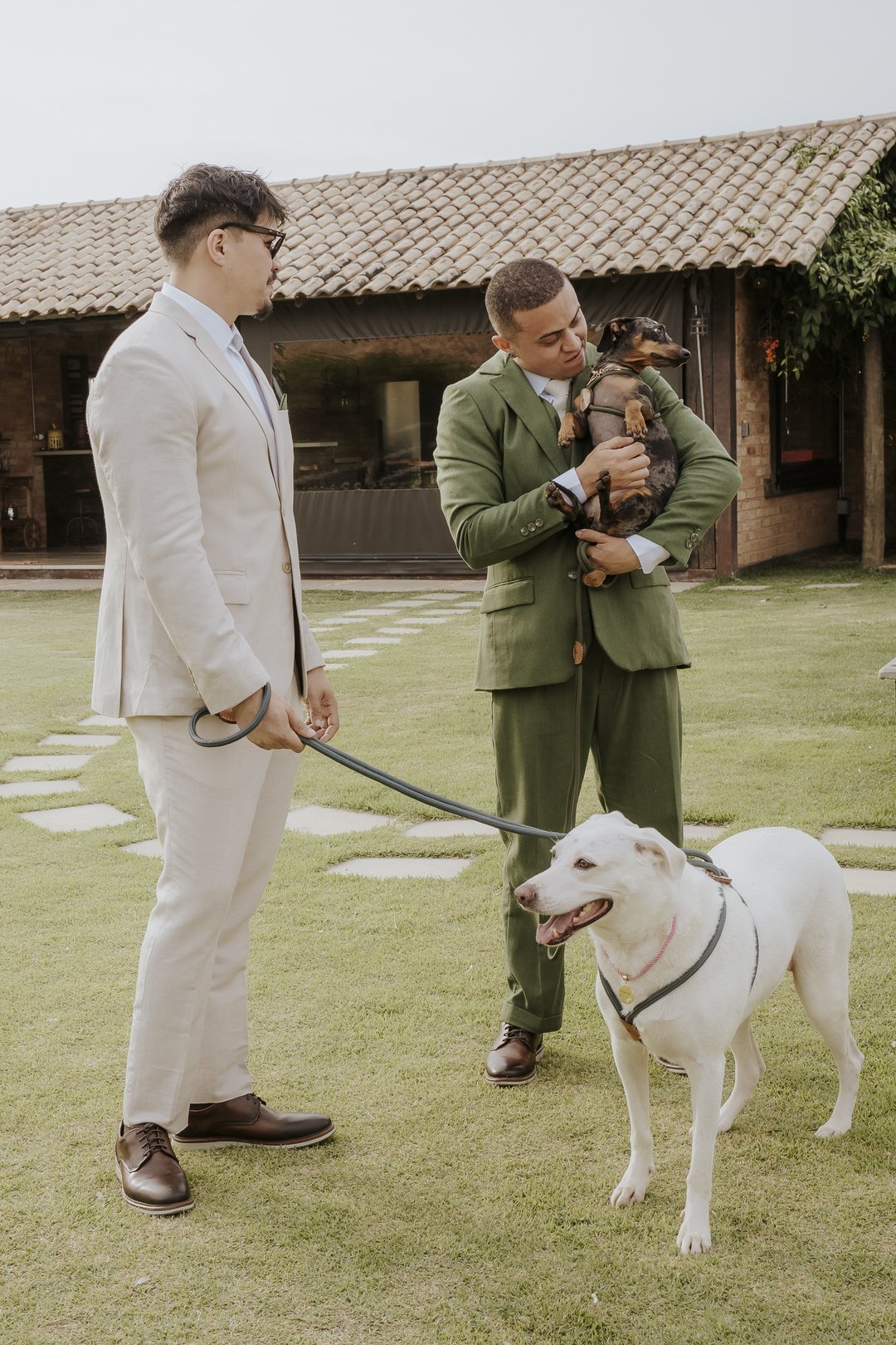 casamento, wedding, pré-wedding, casamento externo, casamento ao ar livre, casamento no campo, cerimônia de casamento, fotografia de casamento, fotografia de casal, fotógrafo de casamento, araucária village, festa de casamento, pet no casamento