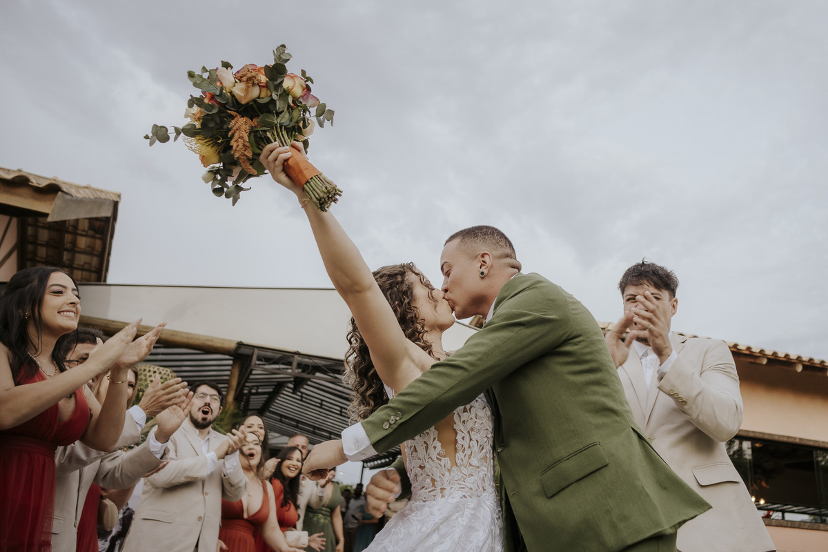 casamento, wedding, pré-wedding, casamento externo, casamento ao ar livre, casamento no campo, cerimônia de casamento, fotografia de casamento, fotografia de casal, fotógrafo de casamento, araucária village, festa de casamento, pet no casamento