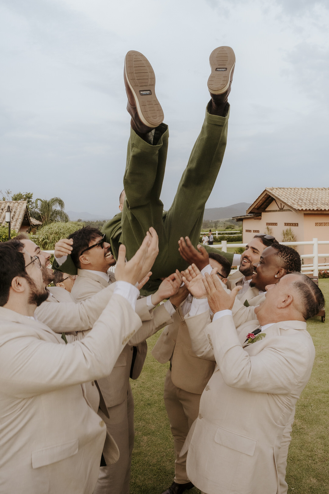 casamento, wedding, pré-wedding, casamento externo, casamento ao ar livre, casamento no campo, cerimônia de casamento, fotografia de casamento, fotografia de casal, fotógrafo de casamento, araucária village, festa de casamento, pet no casamento