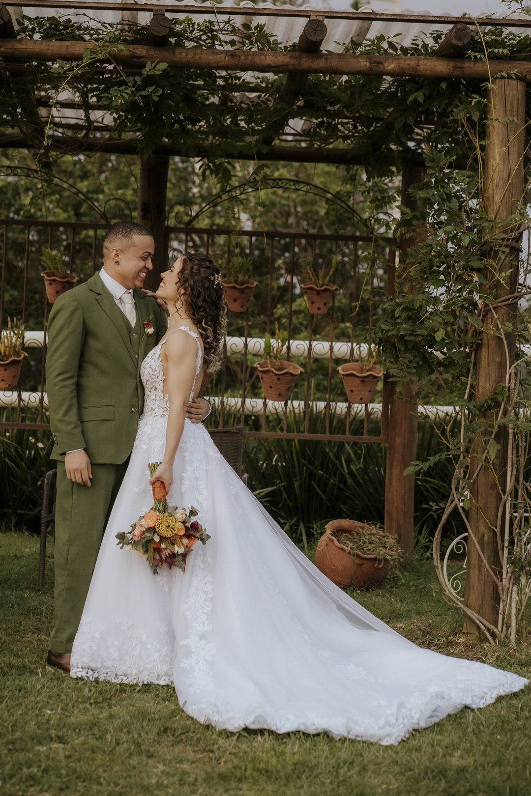 casamento, wedding, pré-wedding, casamento externo, casamento ao ar livre, casamento no campo, cerimônia de casamento, fotografia de casamento, fotografia de casal, fotógrafo de casamento, araucária village, festa de casamento, pet no casamento