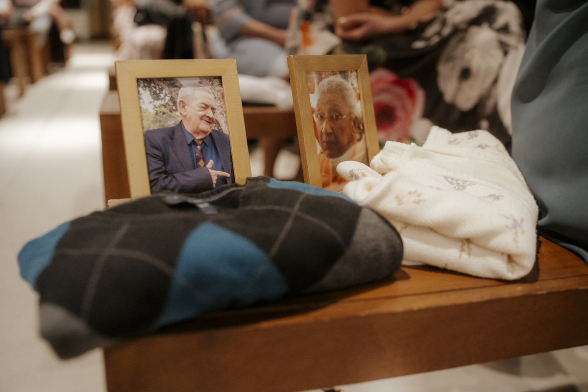 casamento, wedding, noiva, dia da noiva, bride, vestido de noiva, maquiagem de noiva, cerimônia de casamento, dia do noivo, sítio são jorge, casamento da congregação cristã, cerimônia religiosa, cerimônia do véu, primeiro beijo no casamento