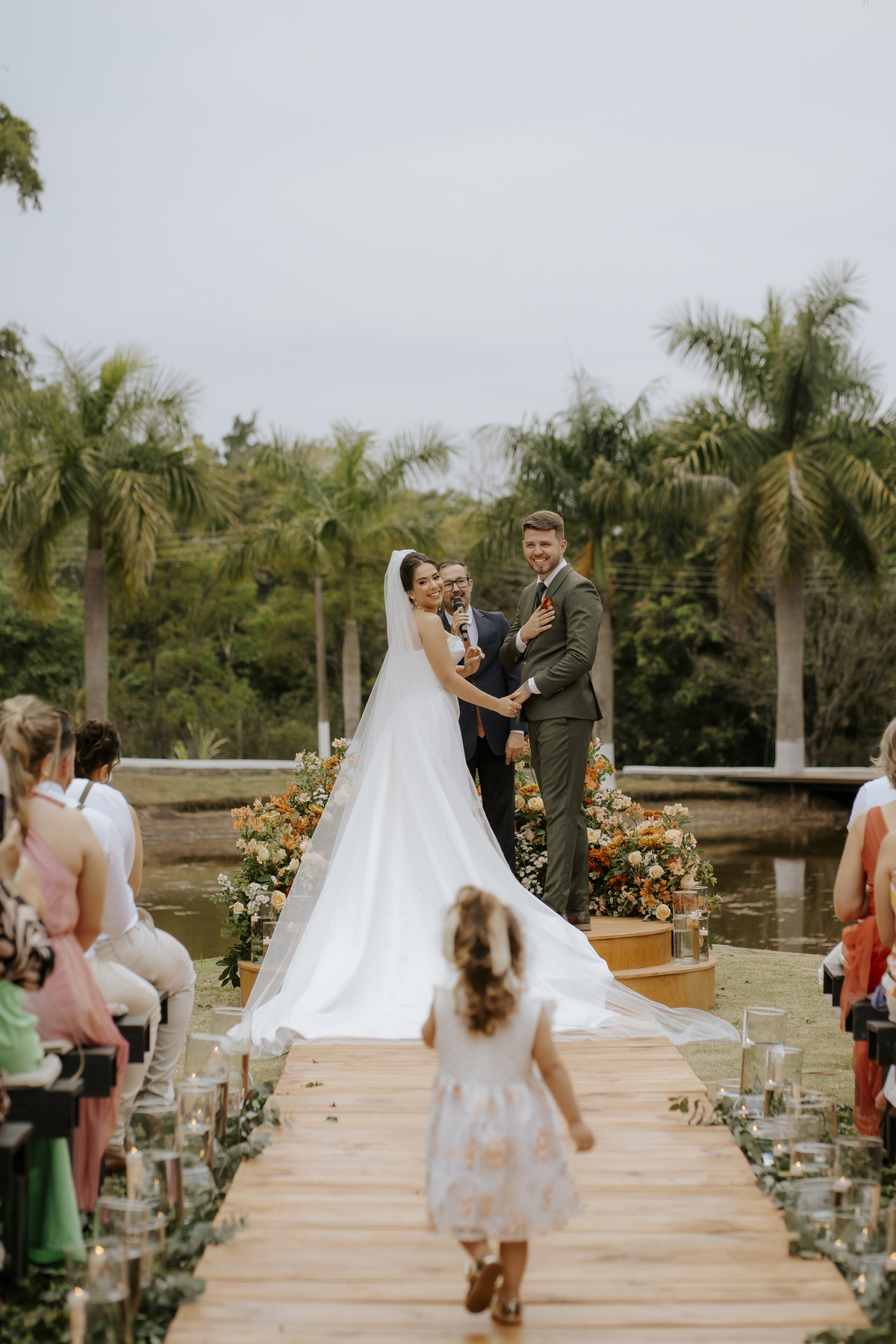 wedding, casamento, pre-wedding, destination wedding, casamento externo, cerimônia externo, casamento no campo, dia da noiva, wedding dress, vestido de noiva, noivos, fotografia de casamento, foto de casamento, fotógrafo de casamento, grupo tangarao