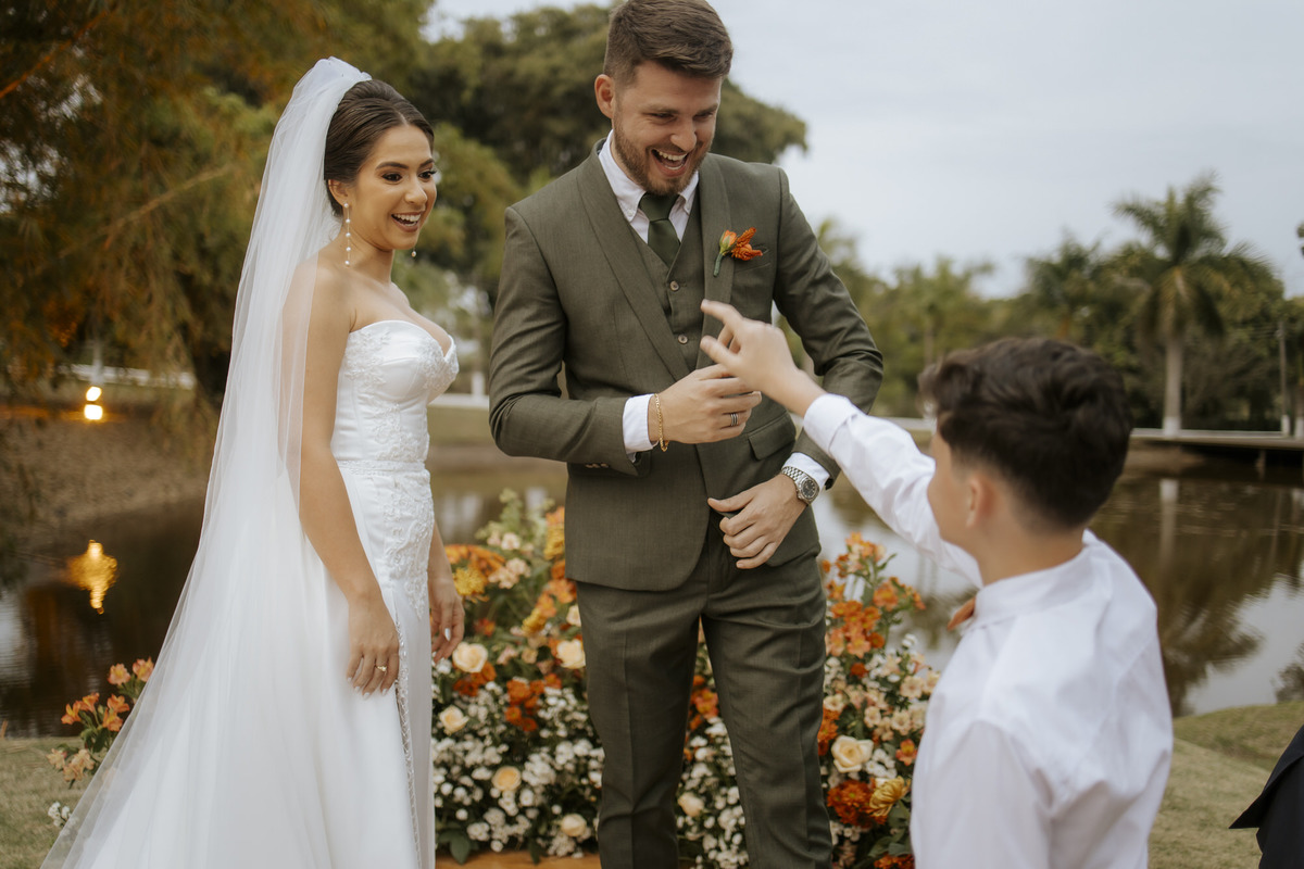 wedding, casamento, pre-wedding, destination wedding, casamento externo, cerimônia externo, casamento no campo, dia da noiva, wedding dress, vestido de noiva, noivos, fotografia de casamento, foto de casamento, fotógrafo de casamento, grupo tangarao