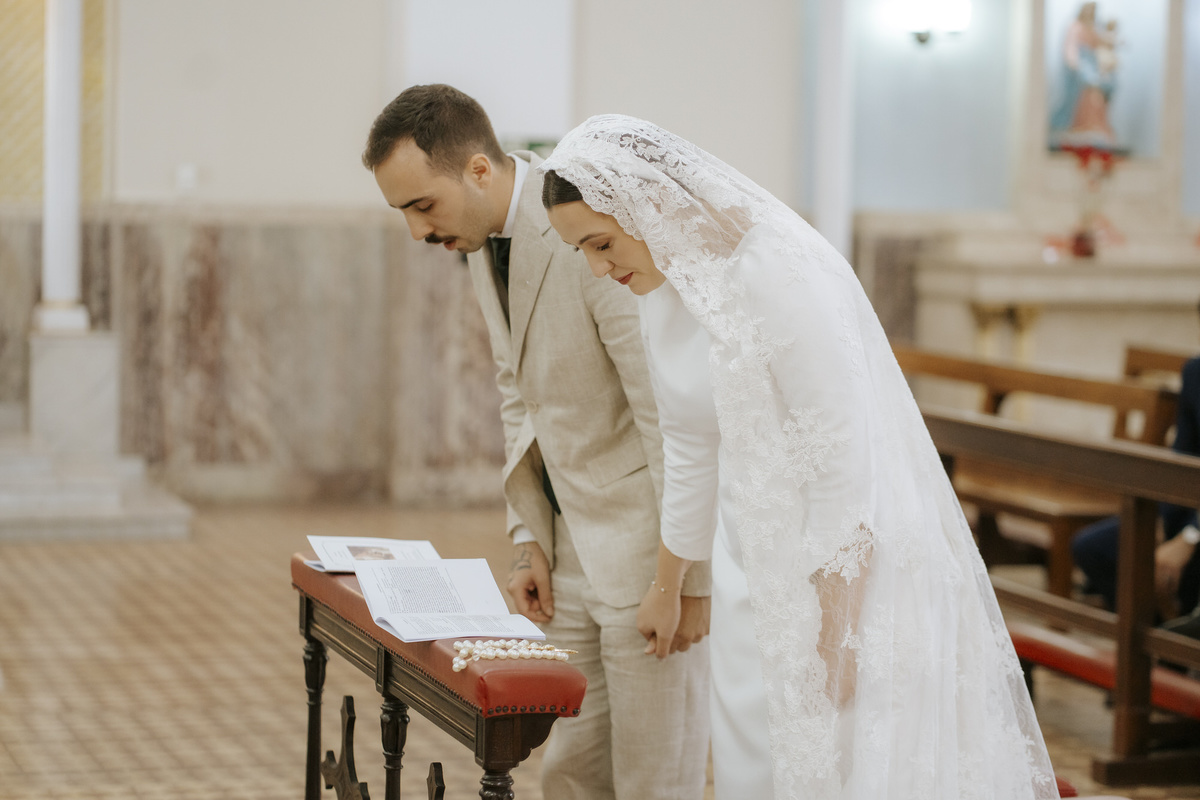 wedding, casamento, cerimônia religiosa, cerimônia católica, casamento católico, casamento tradicional, fotografia de casamento, casamento na igreja, casamento na igreja católica, fotos de noivos, Paróquia São Paulo Apóstolo, fotografia de casamento