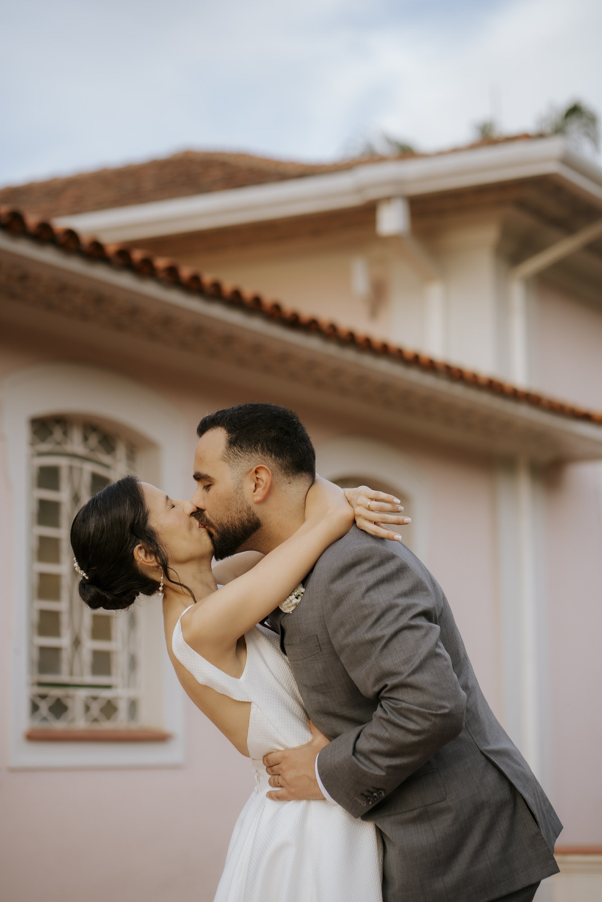casamento, wedding, pré-wedding, casamento externo, casamento no campo, palacete monte alegre, casamento na fazenda, noiva radiante, noivos, casando num palacete, casando na fazenda, all star bordado, noiva de tênis