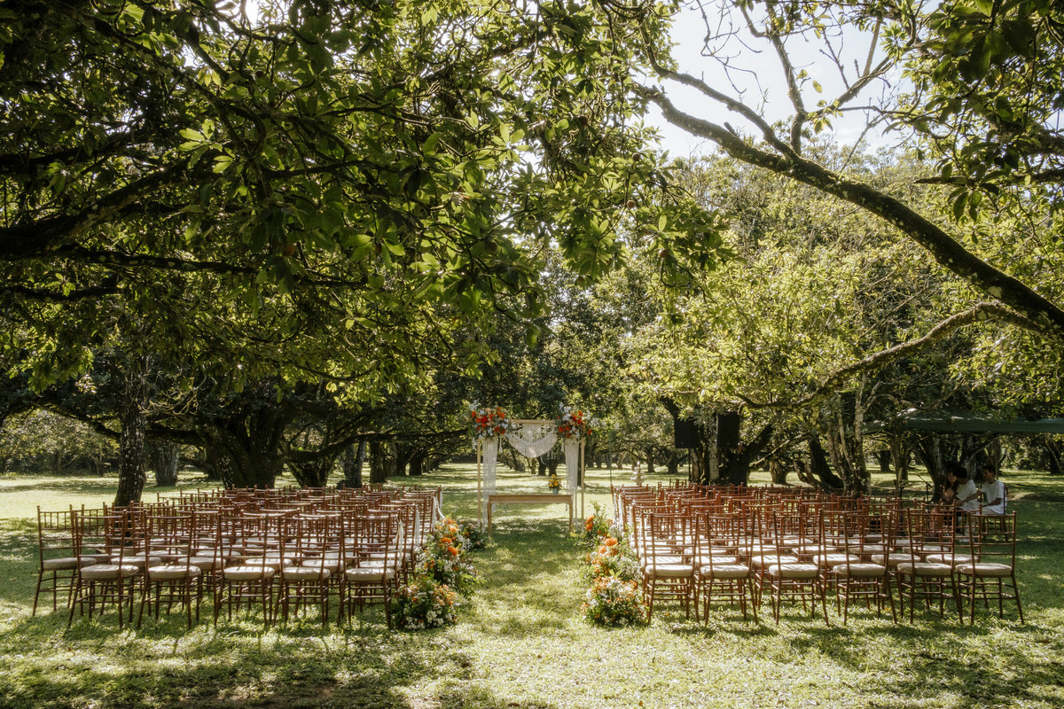 wedding, casamento, casamento externo, casamento ao ar livre,  dia da noiva, casamento embaixo de árvore, cerimônia ao ar livre, noivos