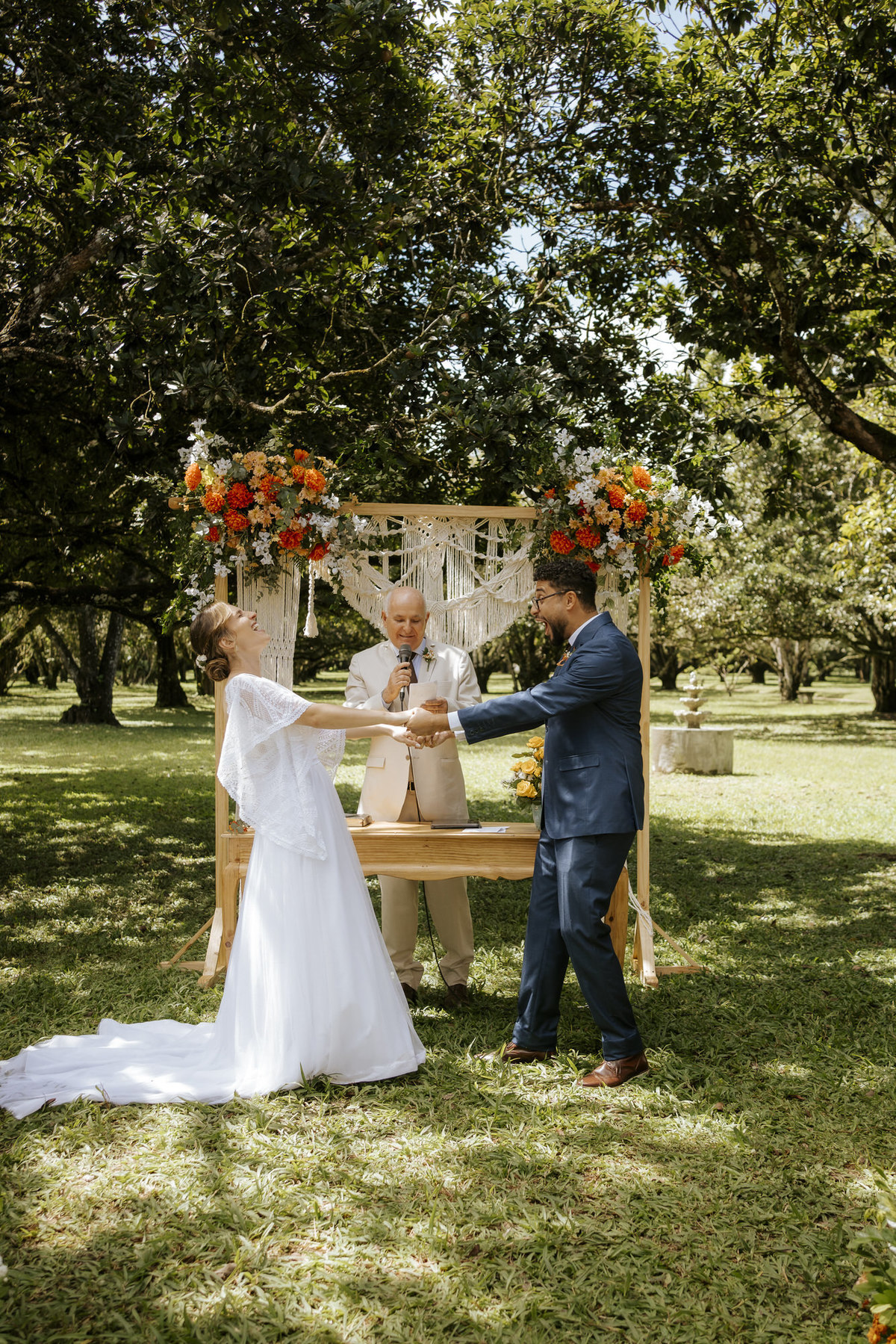 wedding, casamento, casamento externo, casamento ao ar livre,  dia da noiva, casamento embaixo de árvore, cerimônia ao ar livre, noivos