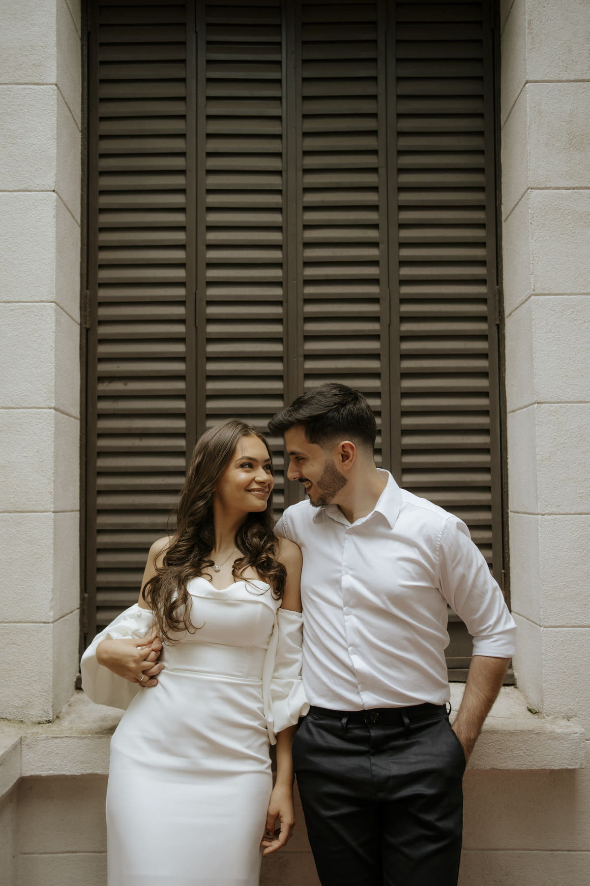 pré-wedding, wedding, ensaio de casal, ensaio fotográfico de casal, ensaio de casal na casa das rosas, casa das rosas, fotos de casal, ensaio fotográfico urbano e moderno