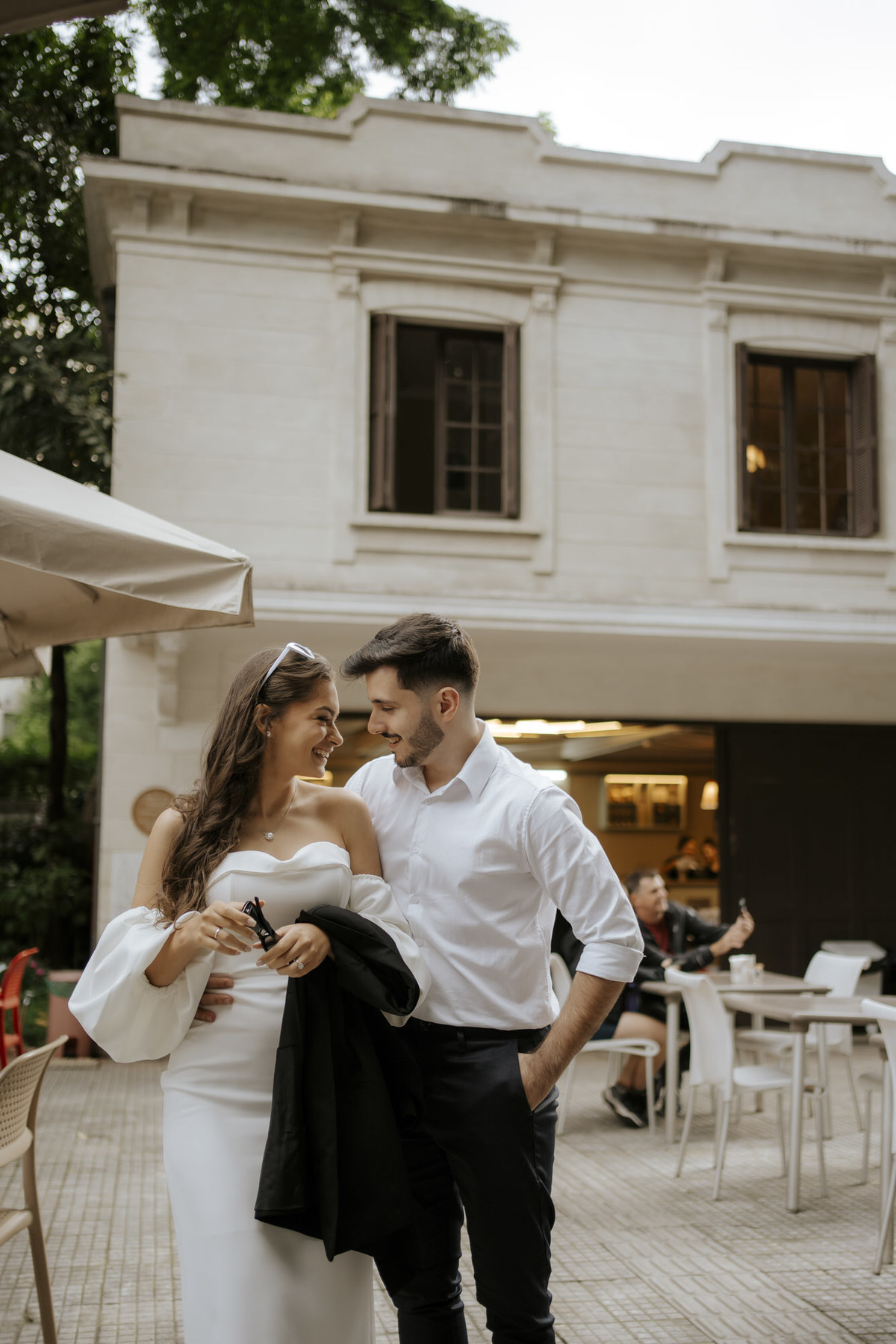 pré-wedding, wedding, ensaio de casal, ensaio fotográfico de casal, ensaio de casal na casa das rosas, casa das rosas, fotos de casal, ensaio fotográfico urbano e moderno