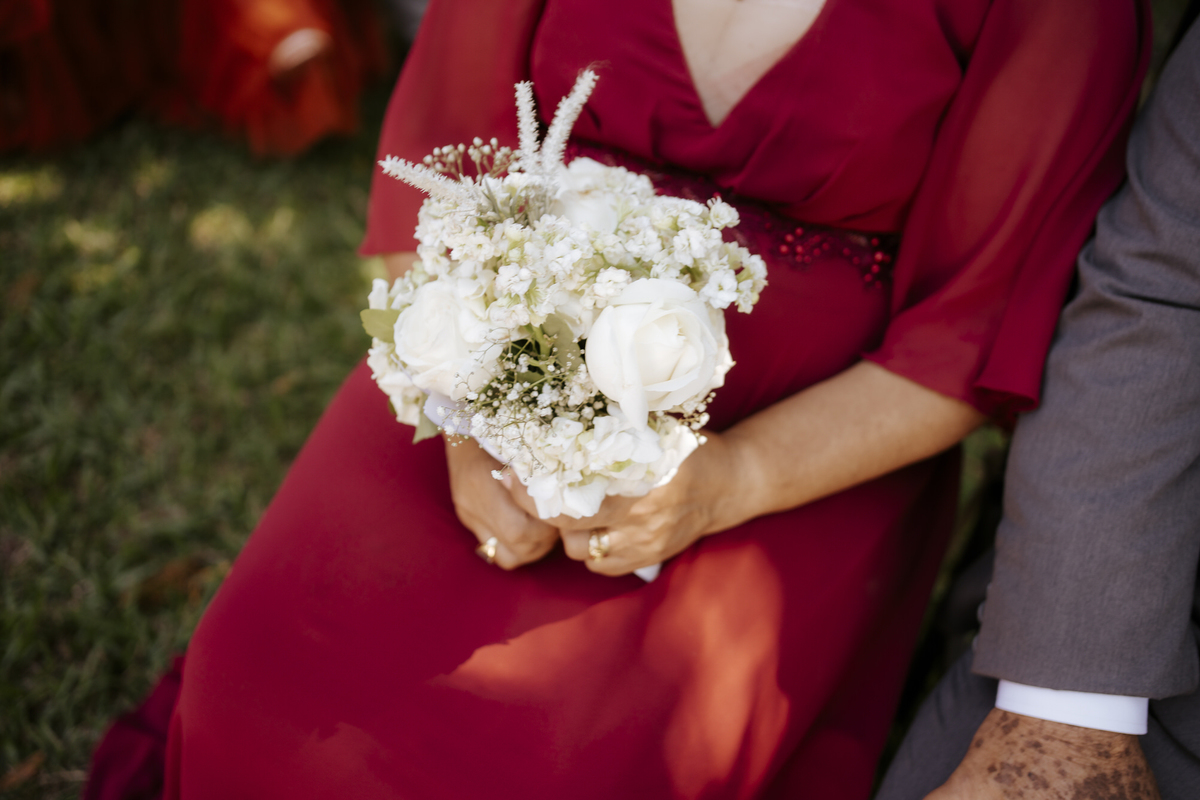 casamento ao ar livre, cerimônia externa, casamento no campo, vestido de noiva, dia da noiva, first touch, cerimônia religiosa, madrinhas de casamento, 