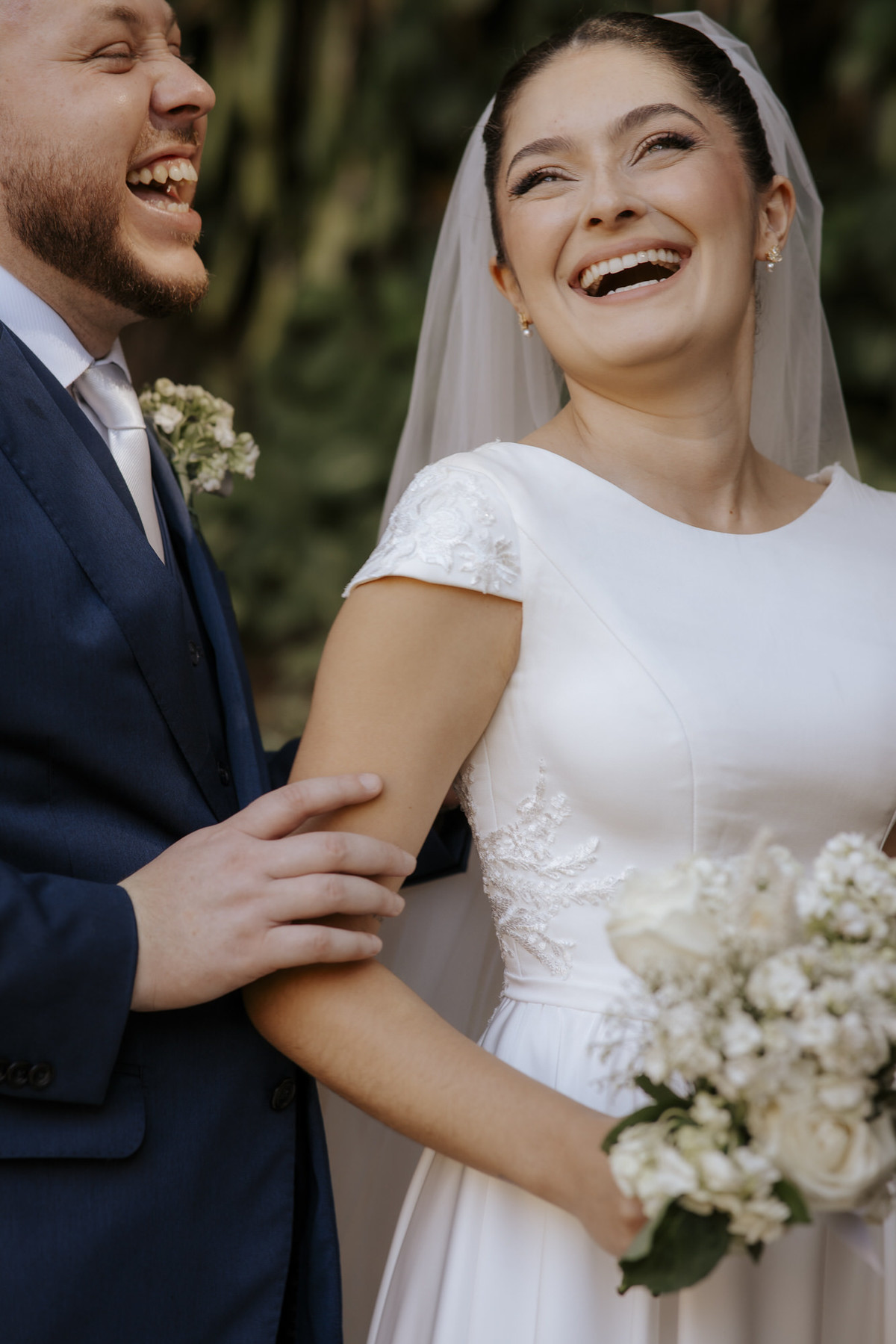 casamento ao ar livre, cerimônia externa, casamento no campo, vestido de noiva, dia da noiva, first touch, cerimônia religiosa, madrinhas de casamento, 
