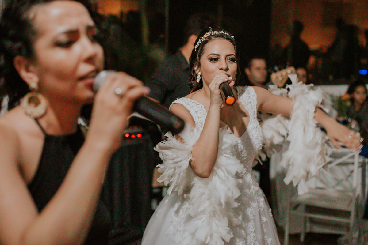 casamento paula e arthur mag balada noiva cantando Chácara Flores Eventos - Ribeirão Pires