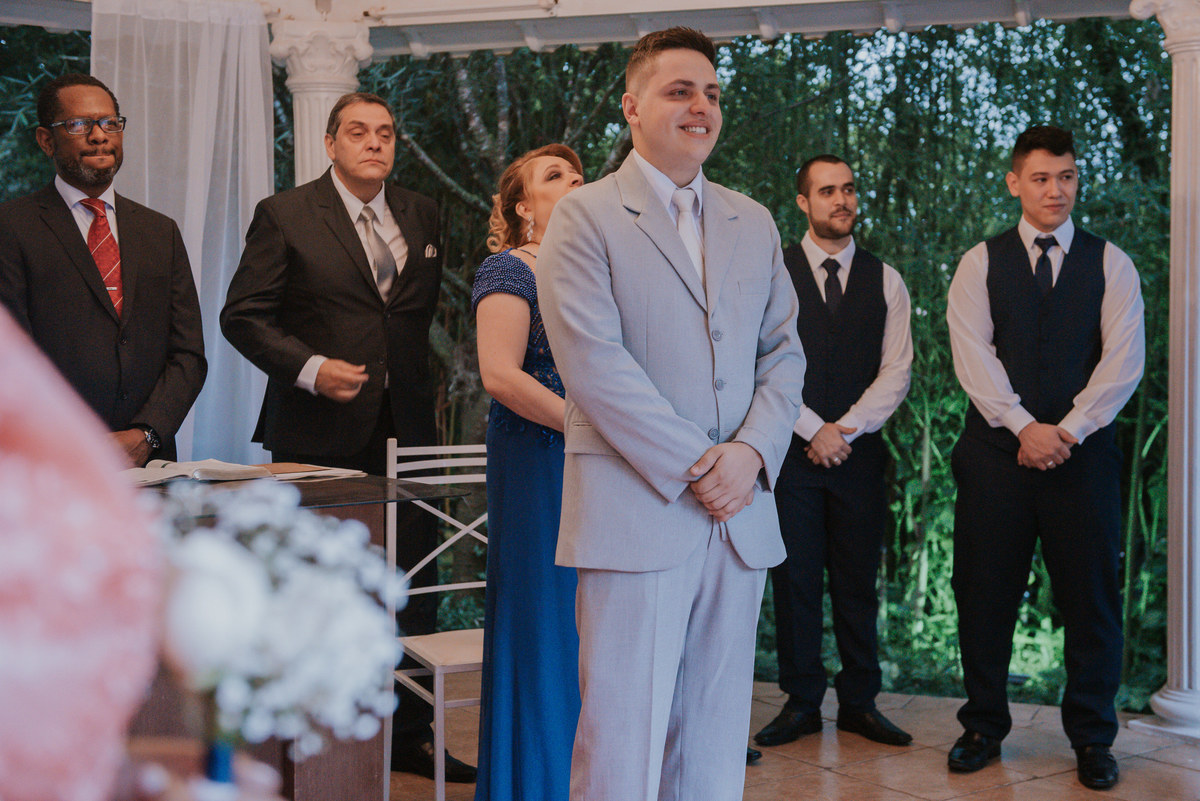 casamento paula e arthur olhar noivo Chácara Flores Eventos - Ribeirão Pires