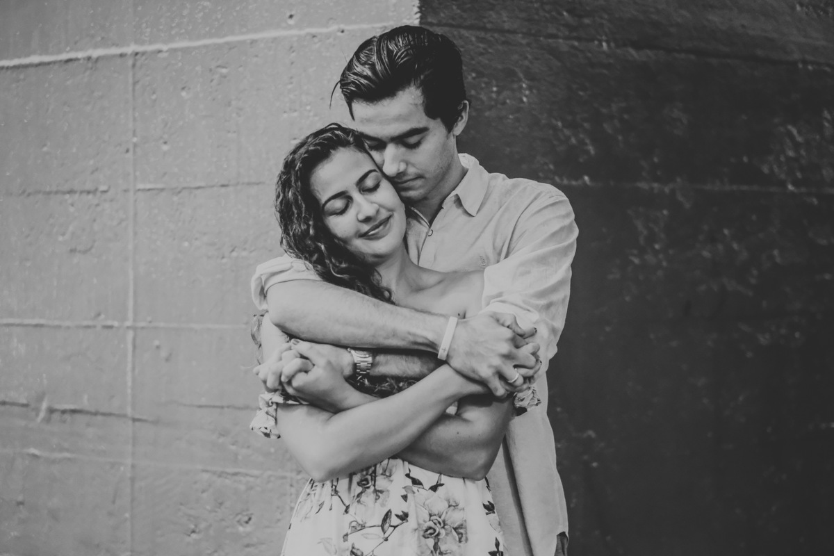 Ensaio Casal Paulista masp chuva abraço