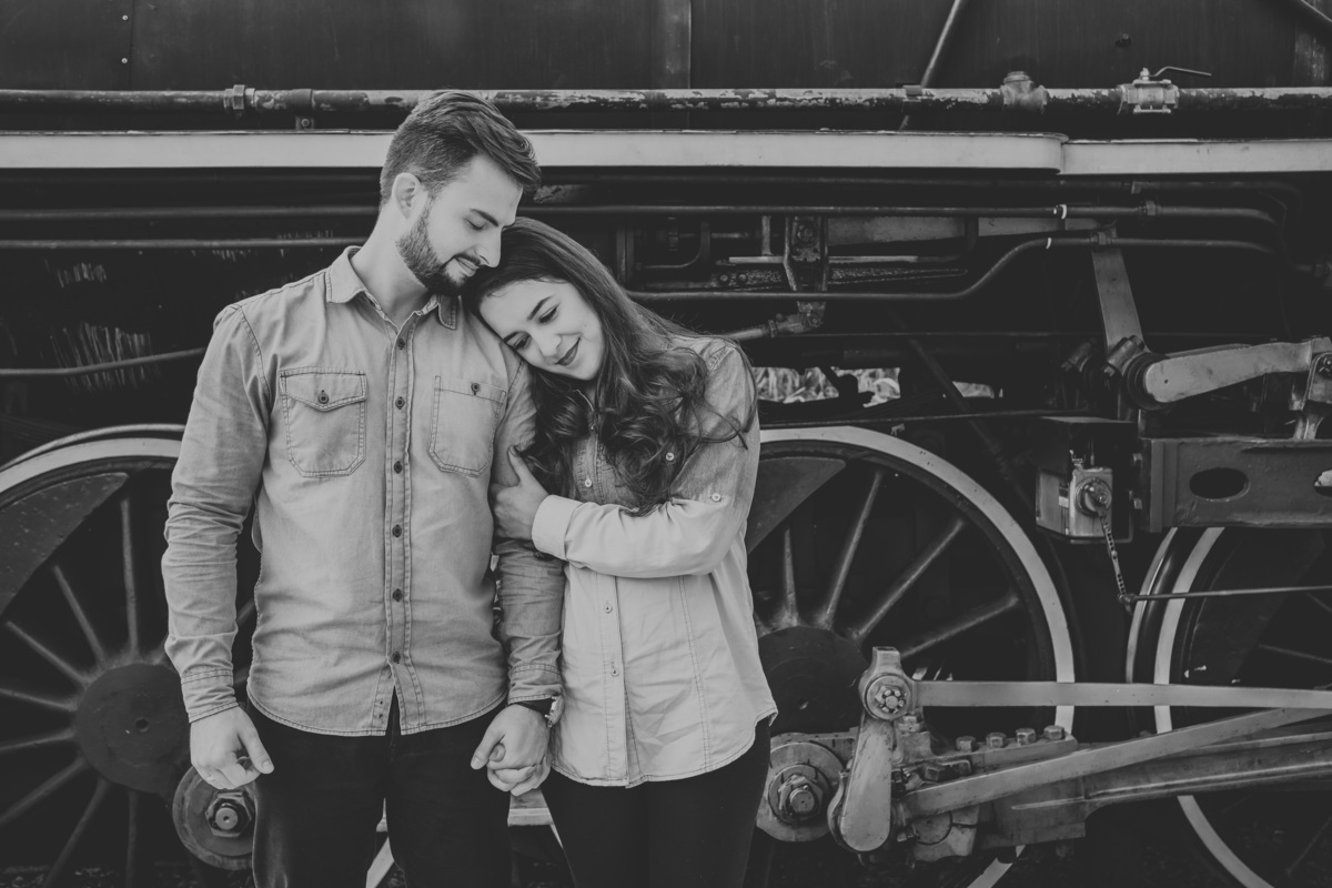 Ensaio PreWedding Casal Guararema Mayara e Tales Estação Luís Carlos