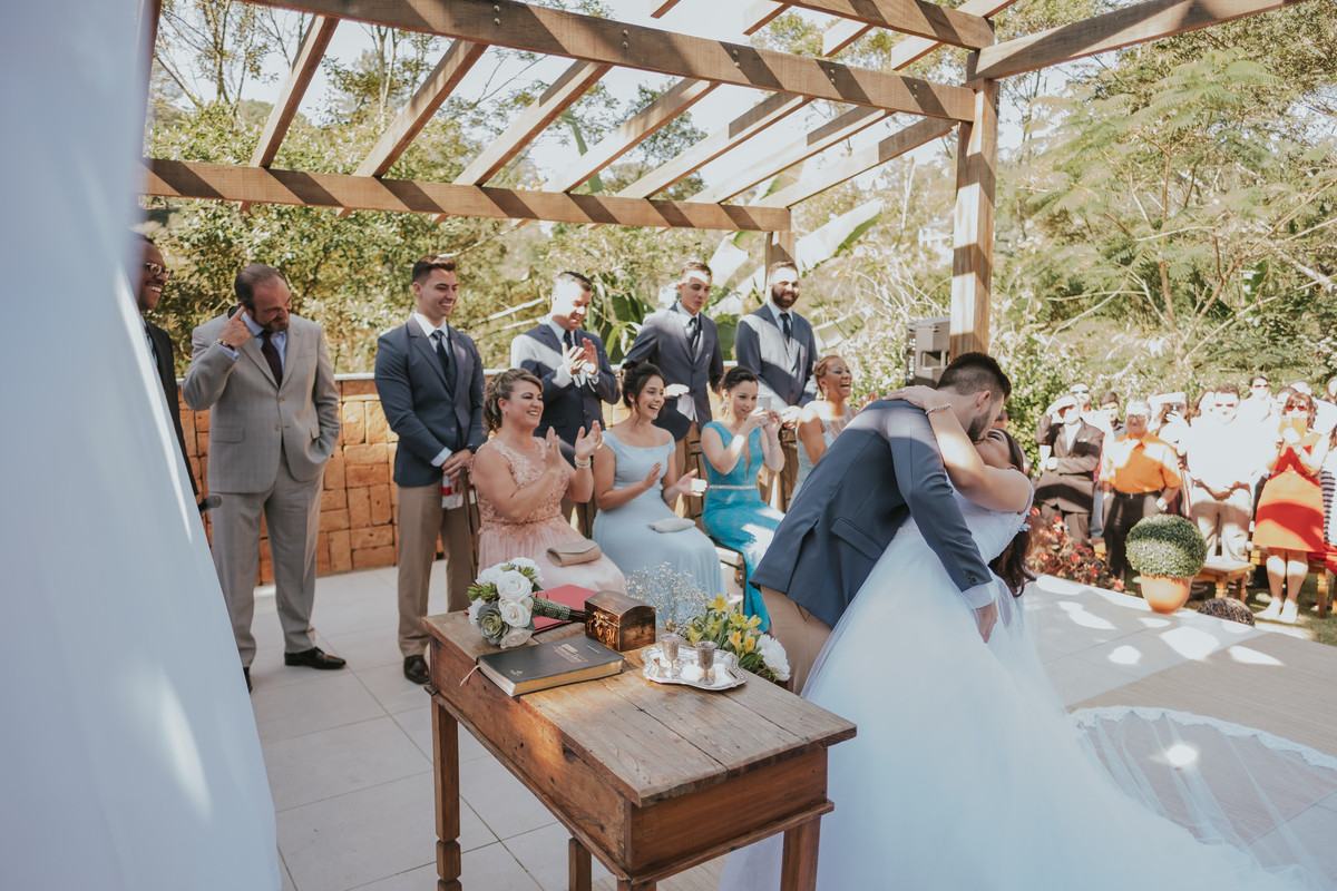beijo casamento Espaço Vista Verde Ribeirão