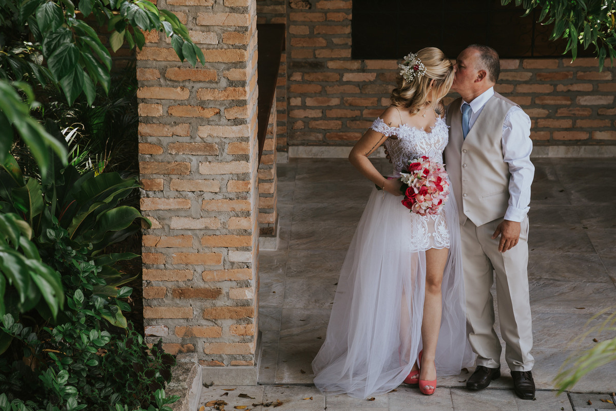 tudo pronto pai despedindo da filha Espaço Verde casamento Millena e Esthevan