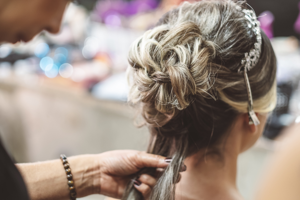 Dia da noiva Juliane penteado Monte Castelo Eventos