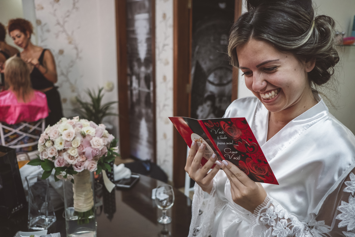 Dia da noiva surpresa para Juliane Monte Castelo Eventos