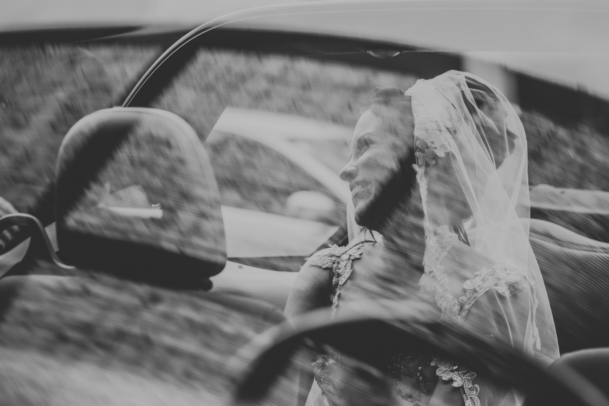 noiva olhando para o pai Napoleão Buffet São Bernardo do Campo