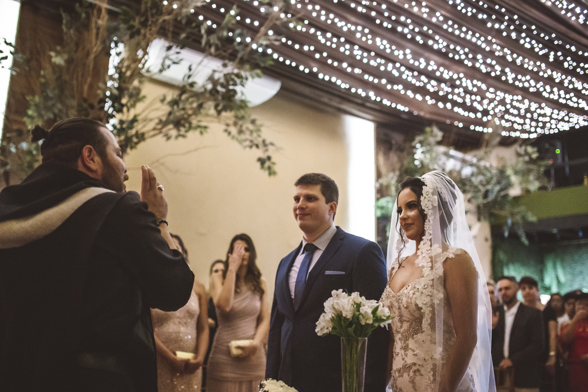 abençoando o casal reverendo lucas Napoleão Buffet São Bernardo do Campo