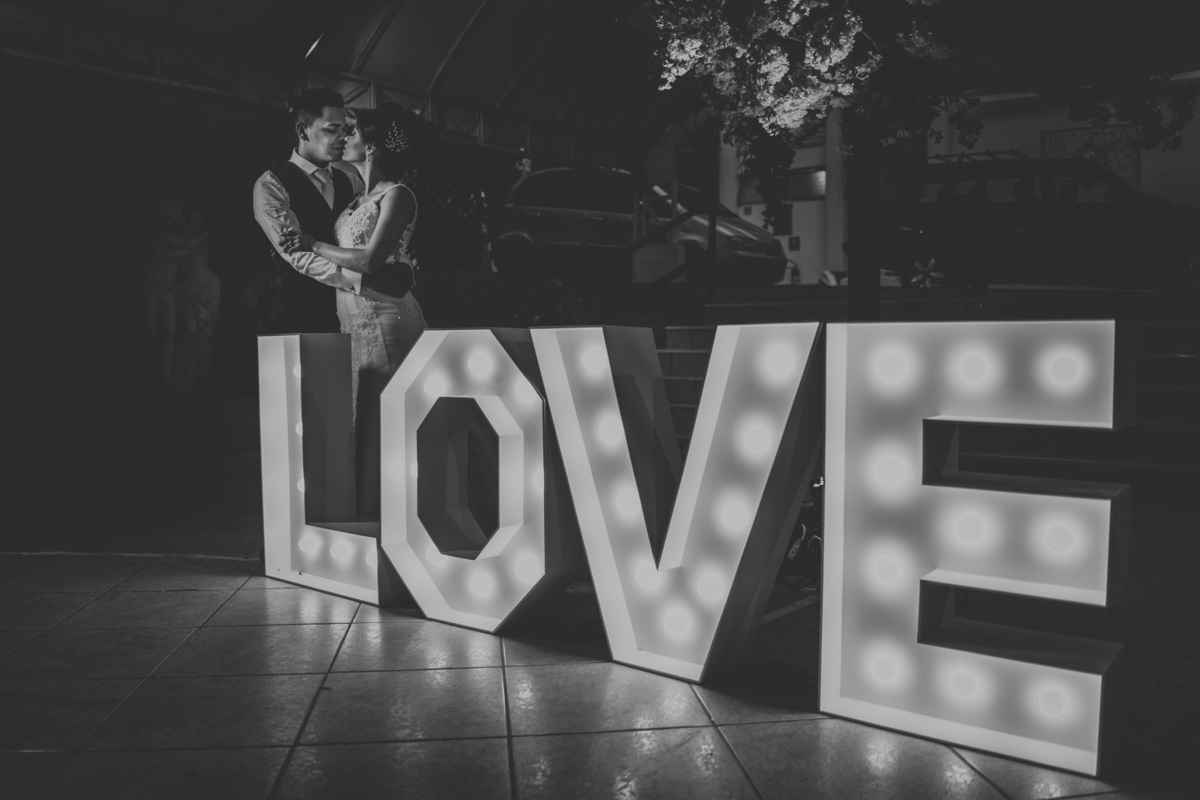 foto casal casamento Jiuvan e Thuany Recanto Santa Rita