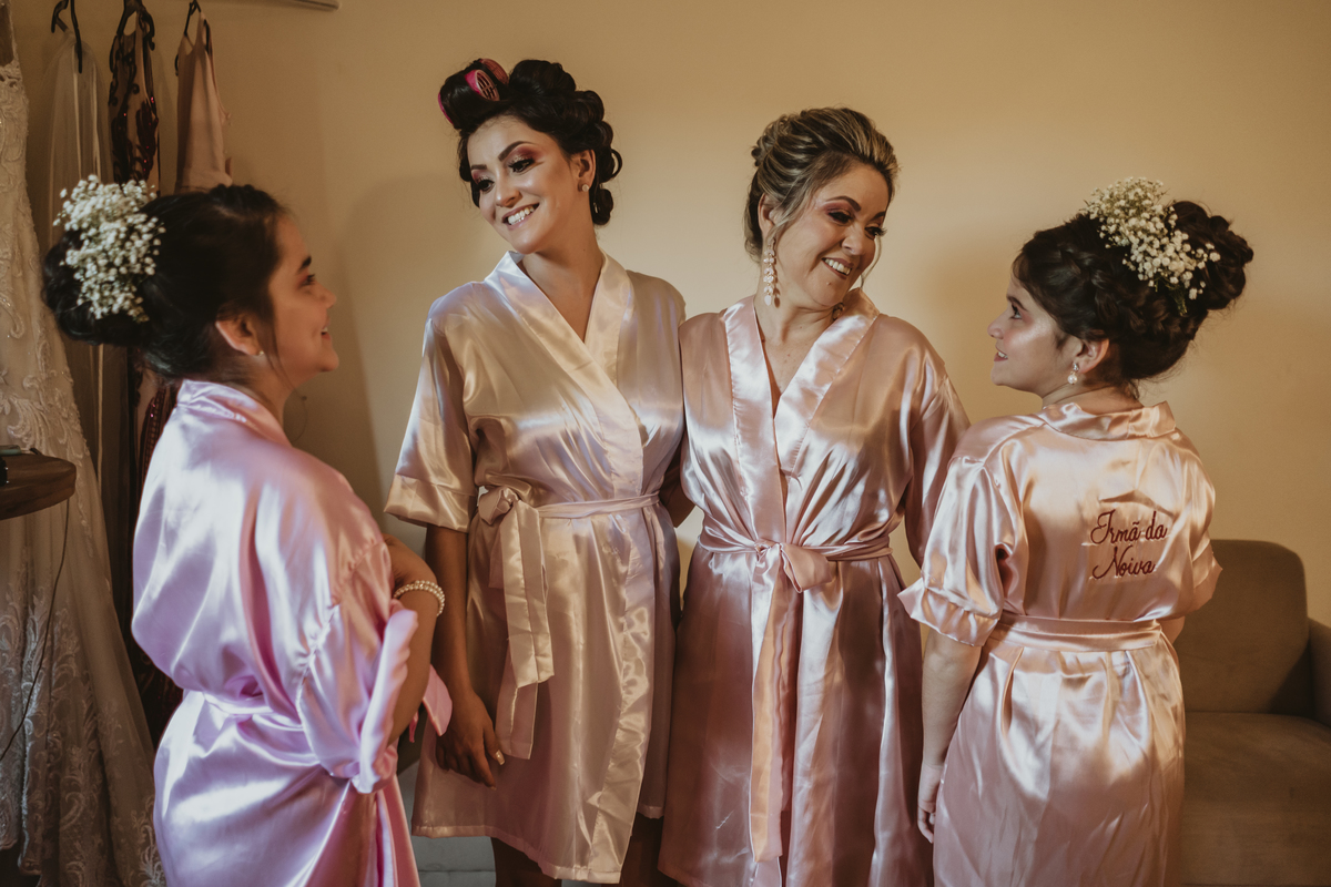 noiva mãe e daminhas Casamento Espaço Vista verde
