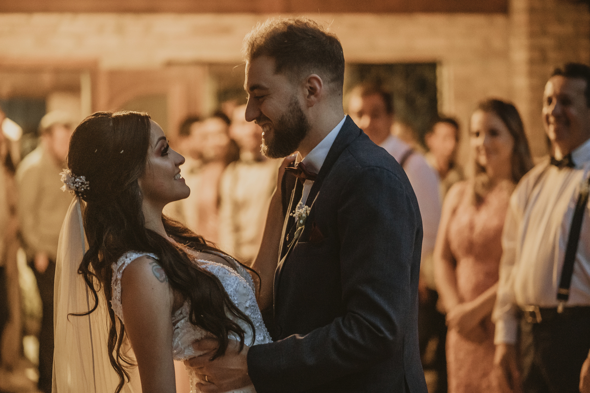saída dos noivos Casamento Espaço Vista Verde