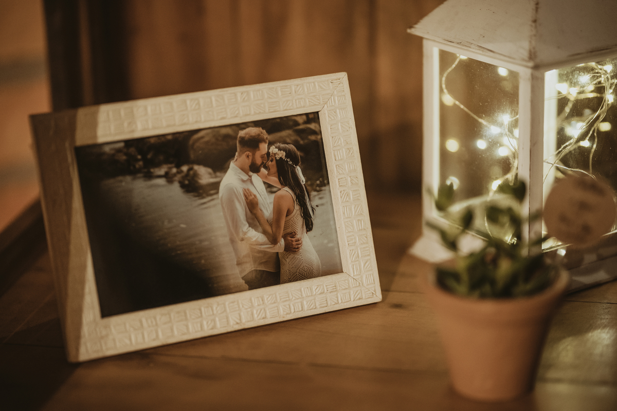quadro com foto do ensaio pre wedding Casamento Espaço Vista Verde
