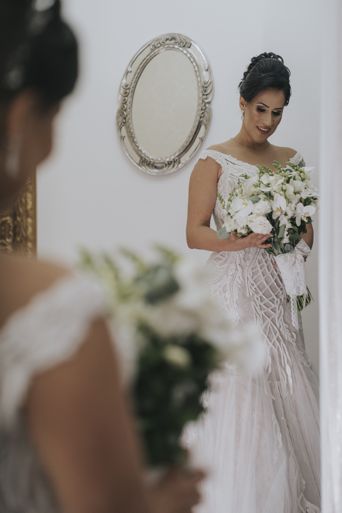 dia da noiva Elisangela Montebello, vestido Atelier Carmelita bouquet 