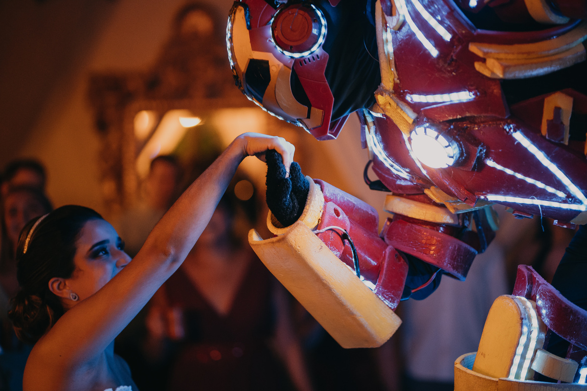 robo cumprimentando a noiva recanto santa rita