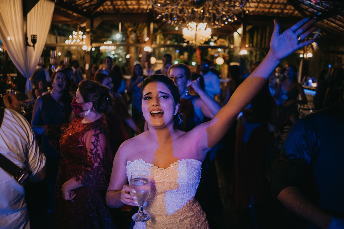 noiva cantando na pista recanto santa rita