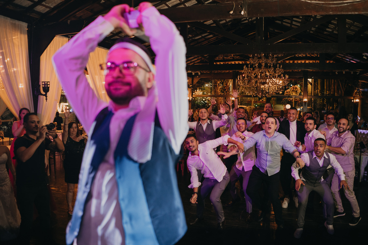 noivo jogando o whisky recanto santa rita