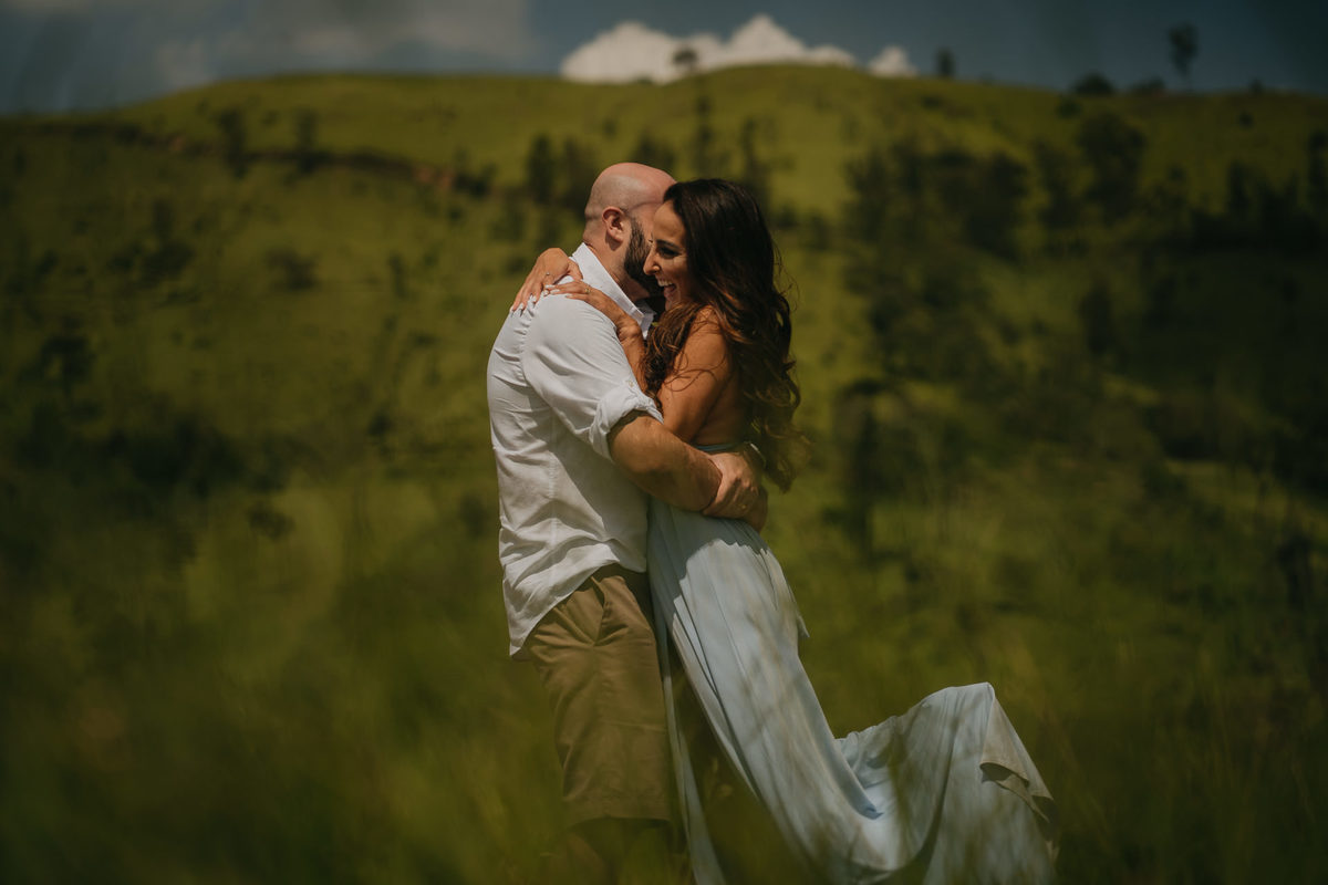 ensaio pré-wedding morro do capuava casal noivos