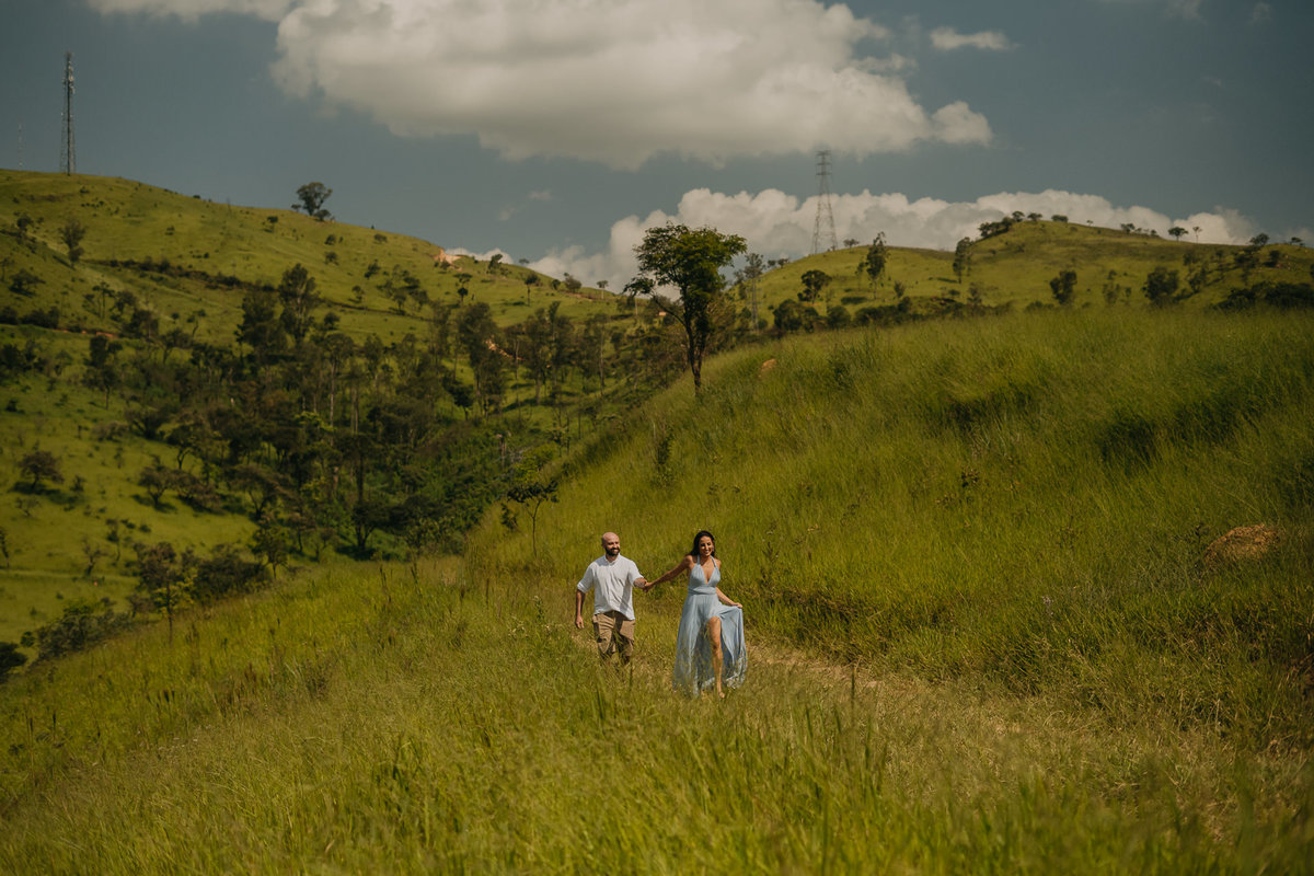 ensaio pré-wedding morro do capuava casal noivos