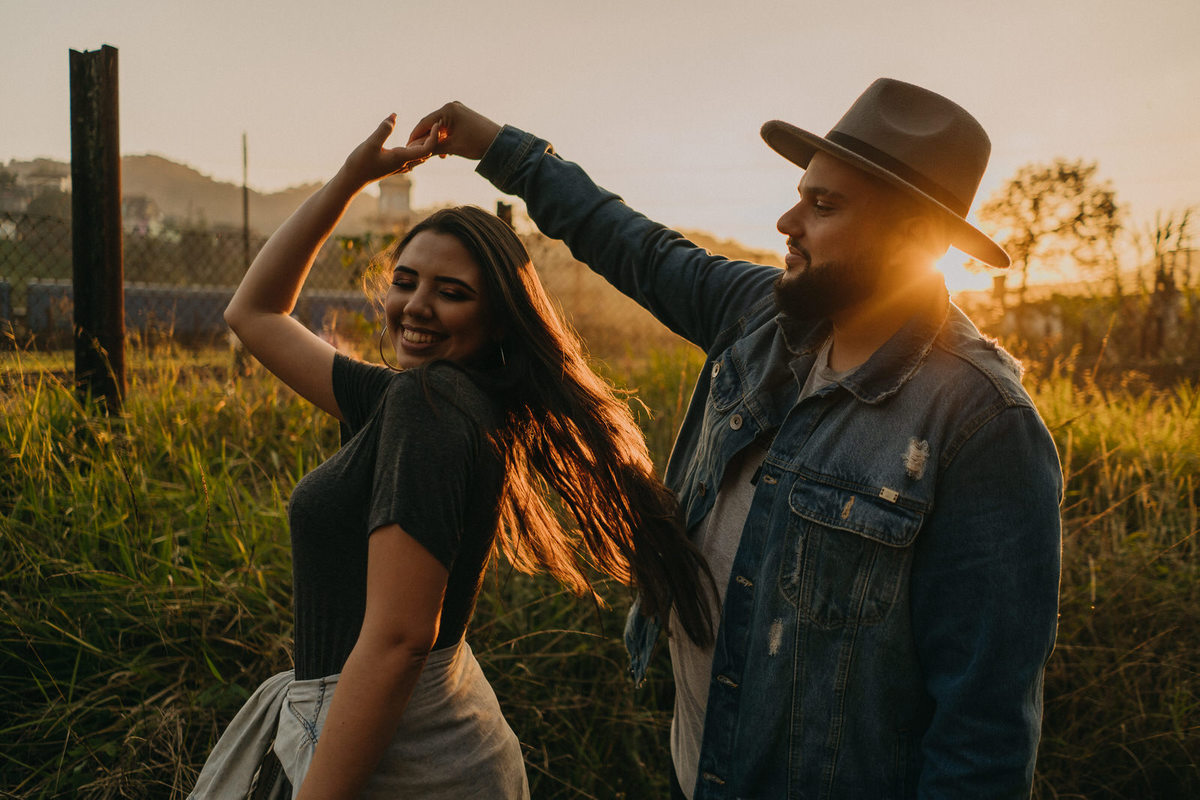 ensaio casal, paranapiacaba, pré-wedding, pôr do sol