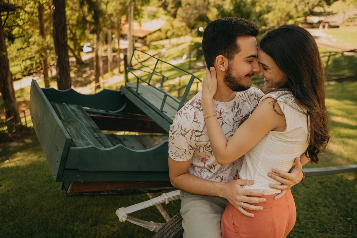 pré-wedding, ensaio de casal, ensaio fotográfico, casal, noivos, casa aventura, pré-wedding campo