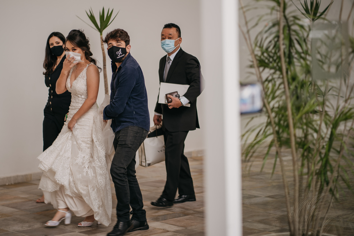 mini wedding, wedding, casamento, cerimônia civil, casamento civil, cerimonialista, casamento minimalista, cerimônia minimalista, noiva, bride, vestido de noiva