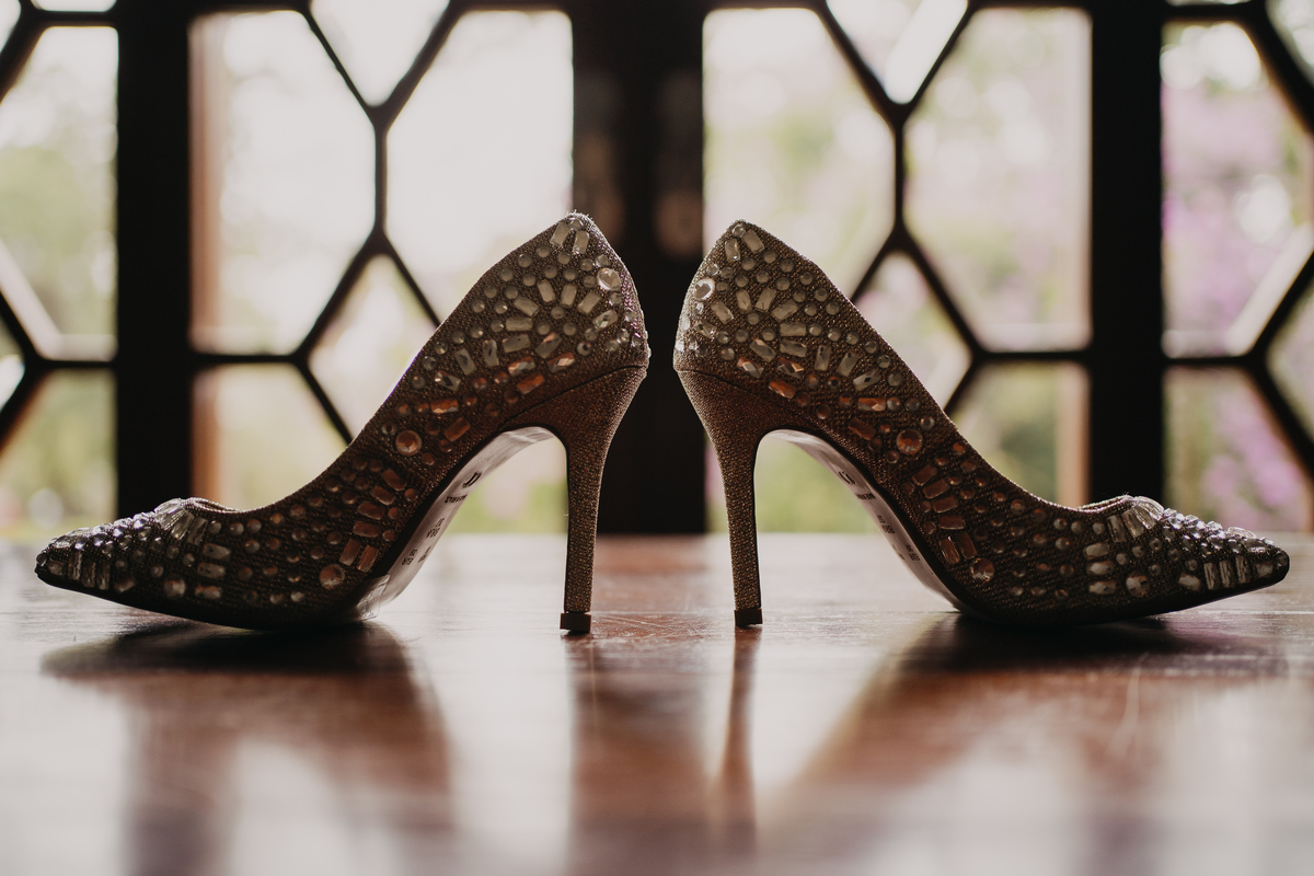 wedding, casamento, casamento no campo, campo, bride, noiva, vestido de noiva, encontro às cegas, noivo, irmão do noivo, sapato da noiva, requinte campestre, mini wedding