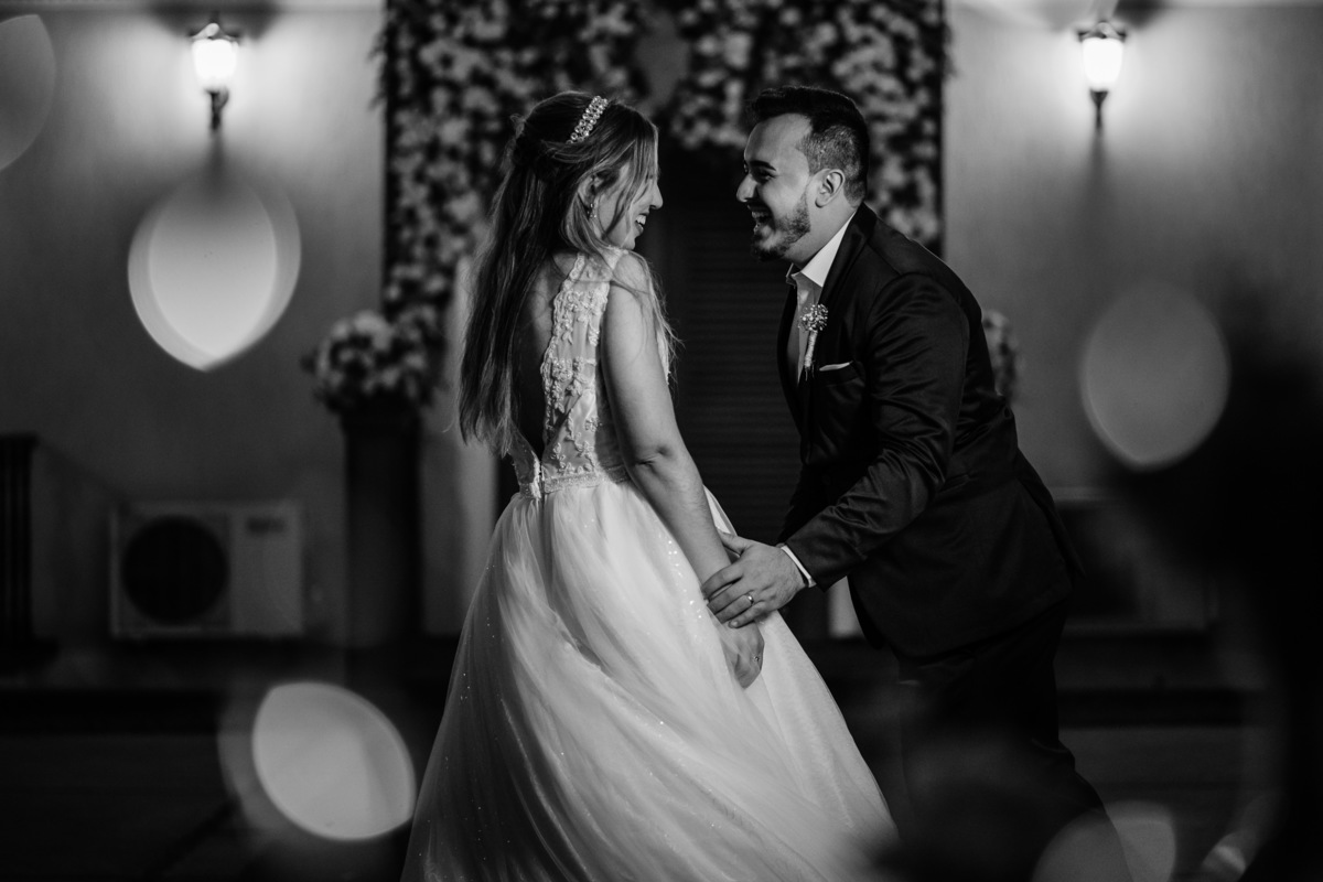 wedding, casamento, casamento no campo, campo, bride, noiva, vestido de noiva, encontro às cegas, noivo, irmão do noivo, sapato da noiva, requinte campestre, mini wedding