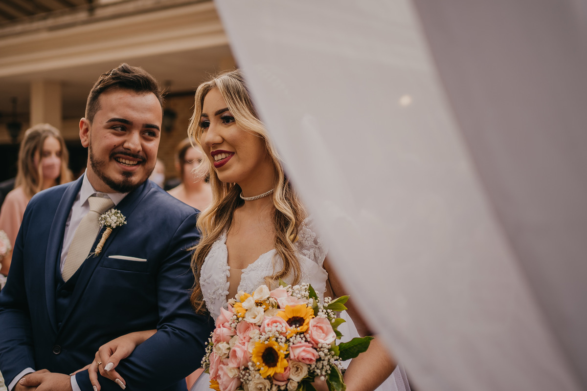 wedding, casamento, casamento no campo, campo, bride, noiva, vestido de noiva, encontro às cegas, noivo, irmão do noivo, sapato da noiva, requinte campestre, mini wedding