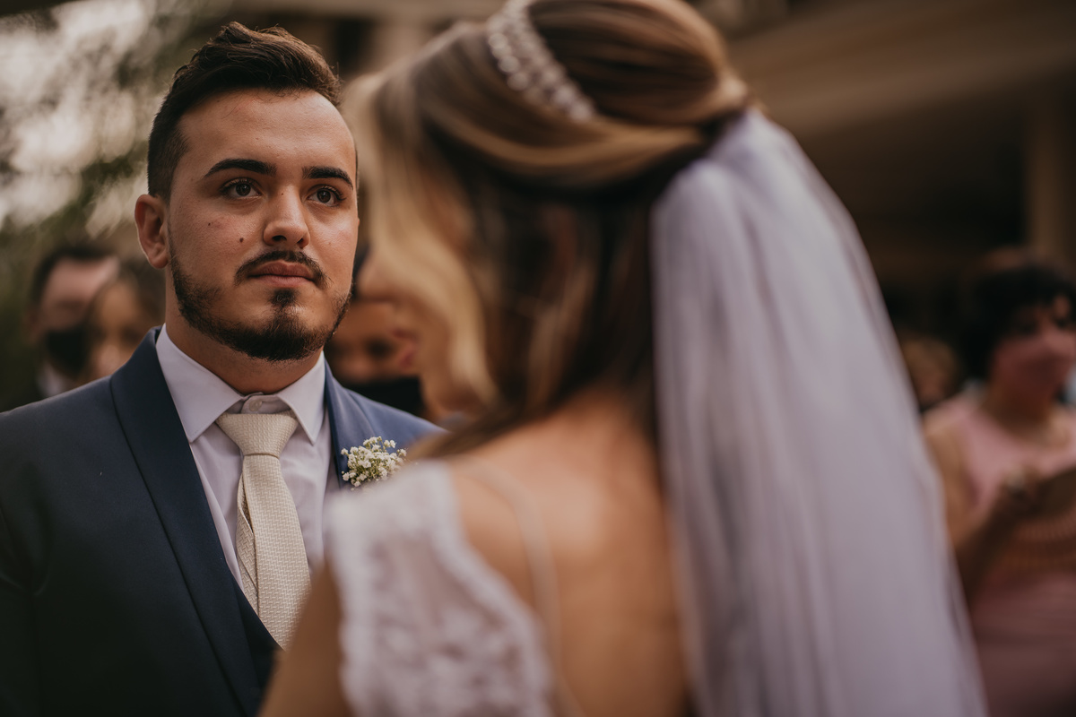 wedding, casamento, casamento no campo, campo, bride, noiva, vestido de noiva, encontro às cegas, noivo, irmão do noivo, sapato da noiva, requinte campestre, mini wedding