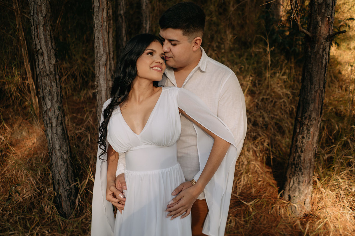 pré-wedding, ensaio fotográfico, fotos, sítio das borboletas, noiva, noivos, noivado, wedding, casamento, fotos de casal, ensaio de casal, fotos no campo, balanço, montanha