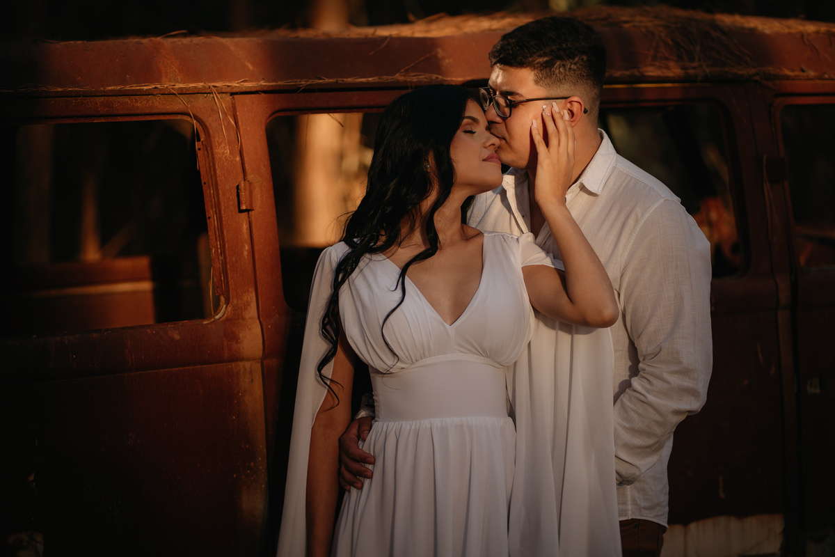 pré-wedding, ensaio fotográfico, fotos, sítio das borboletas, noiva, noivos, noivado, wedding, casamento, fotos de casal, ensaio de casal, fotos no campo, balanço, montanha