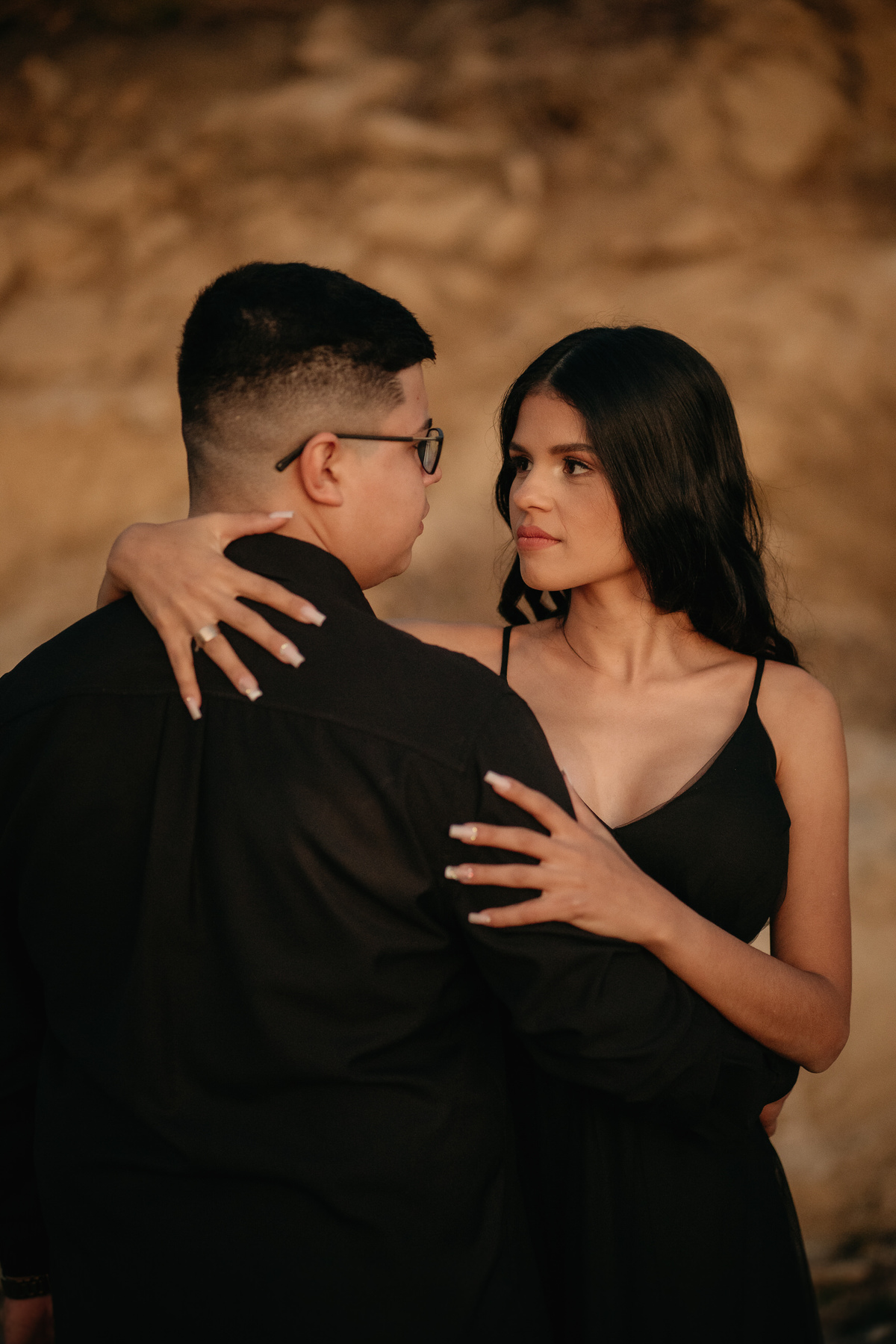 pré-wedding, ensaio fotográfico, fotos, sítio das borboletas, noiva, noivos, noivado, wedding, casamento, fotos de casal, ensaio de casal, fotos no campo, balanço, montanha